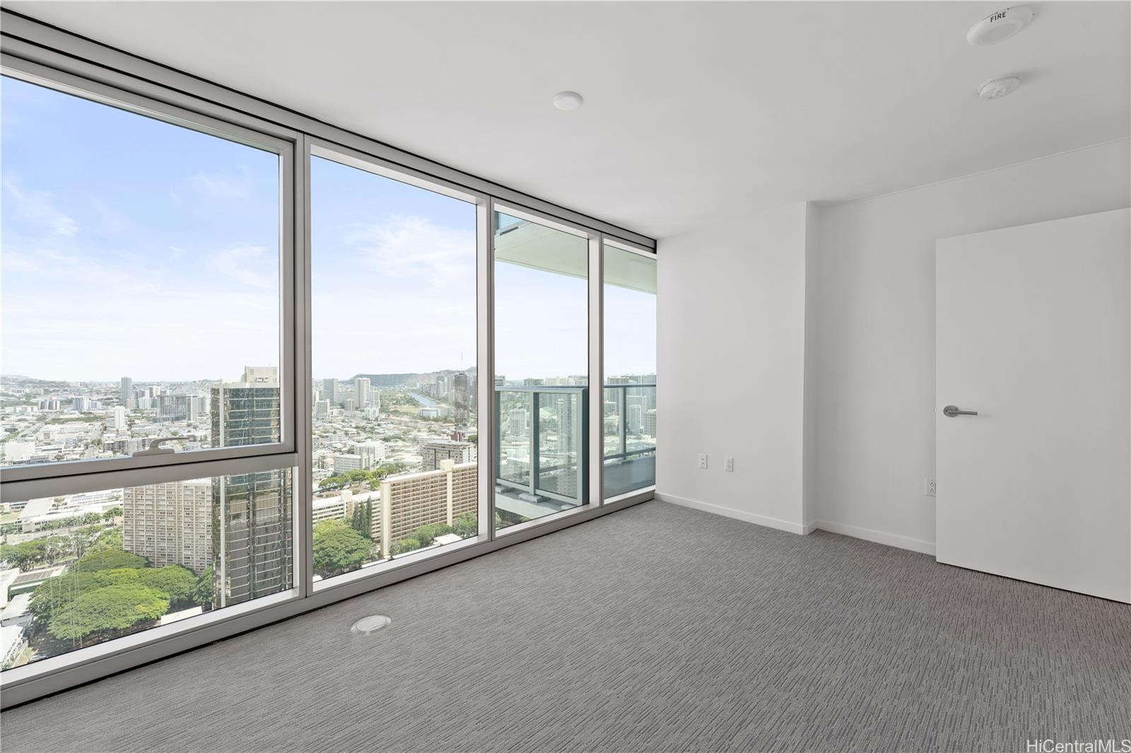 The Park on Keeaumoku condo # 3807, Honolulu, Hawaii - photo 10 of 25