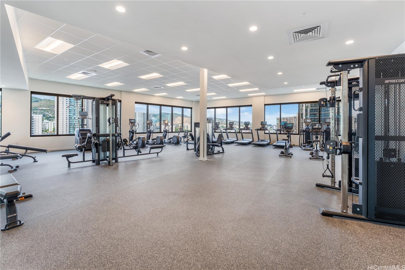 The Park on Keeaumoku condo # 3819, Honolulu, Hawaii - photo 23 of 25