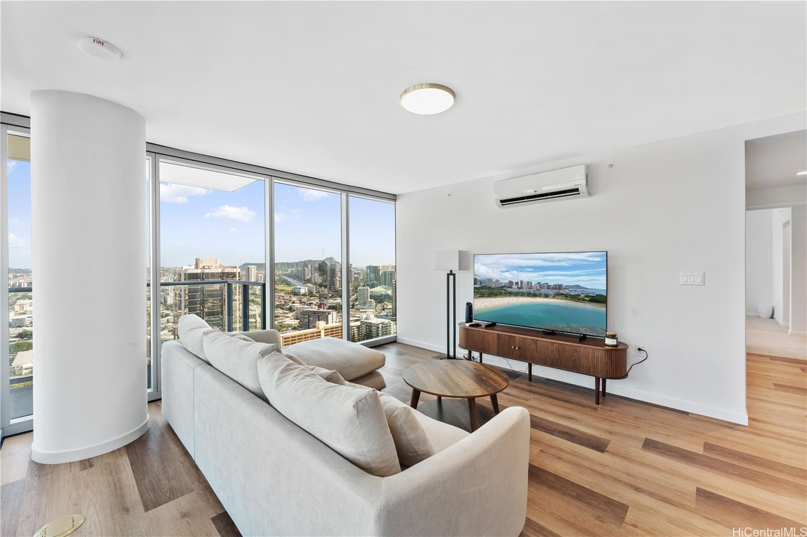 The Park on Keeaumoku condo # 3819, Honolulu, Hawaii - photo 6 of 19