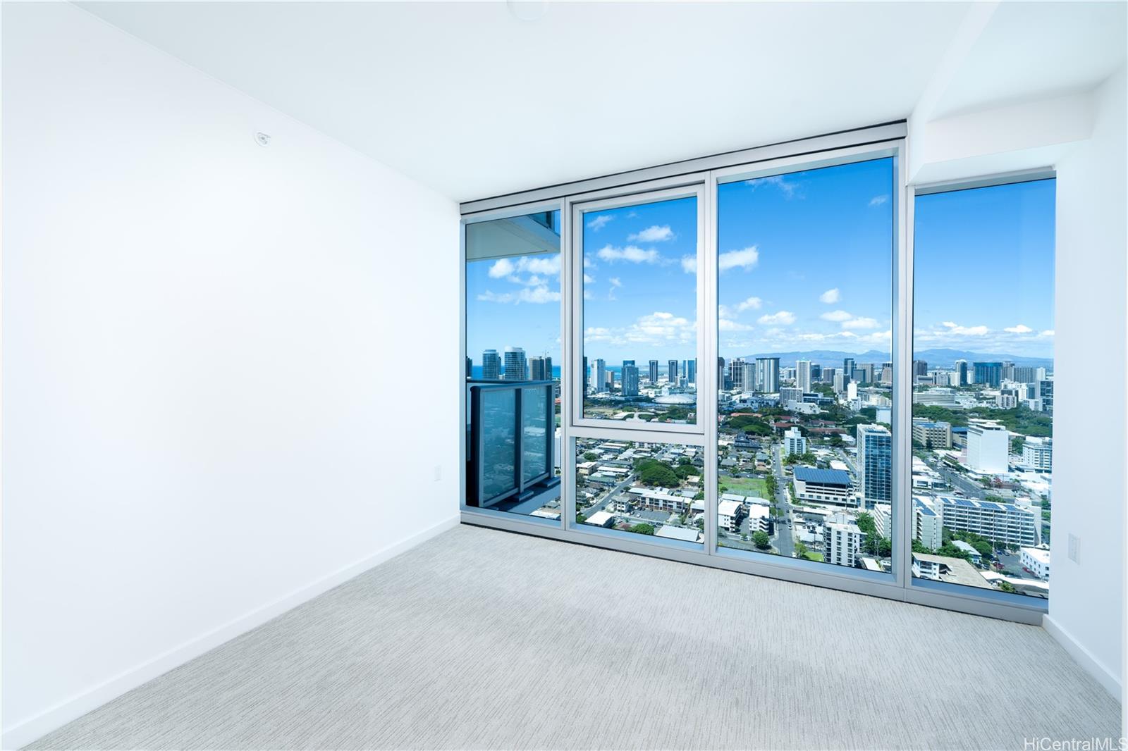 The Park on Keeaumoku condo # 3900, Honolulu, Hawaii - photo 11 of 19