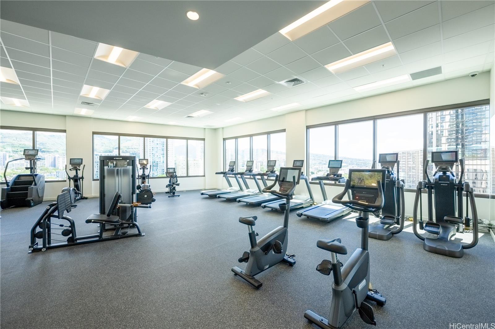 The Park on Keeaumoku condo # 3900, Honolulu, Hawaii - photo 6 of 19