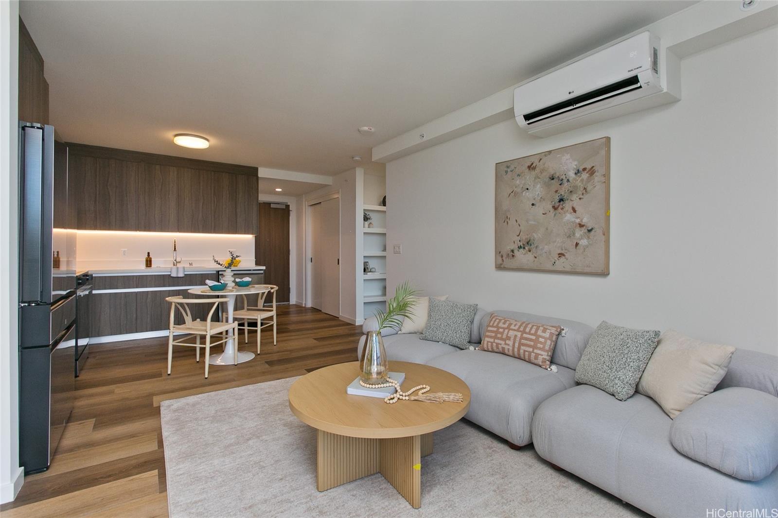 The Park on Keeaumoku condo # 3905, Honolulu, Hawaii - photo 3 of 22