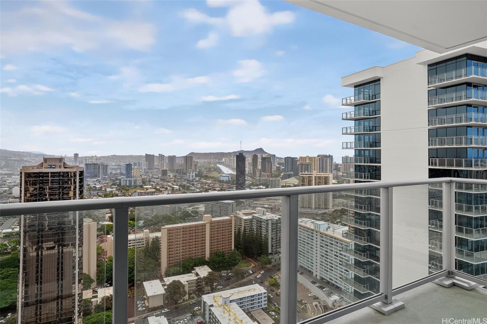 The Park on Keeaumoku condo # 4001, Honolulu, Hawaii - photo 10 of 25