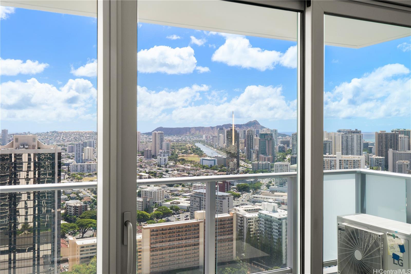 The Park on Keeaumoku condo # 4003, Honolulu, Hawaii - photo 10 of 20