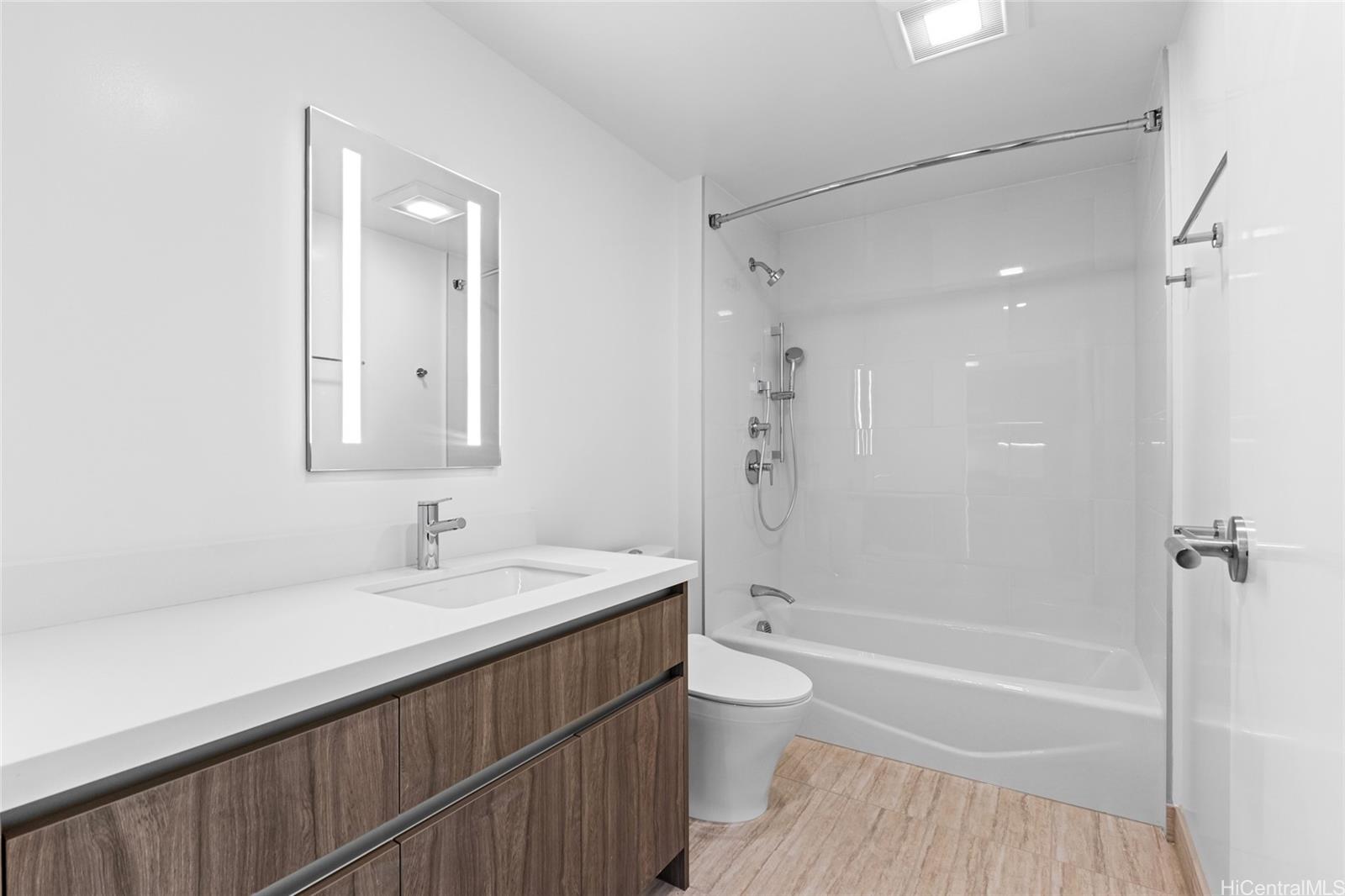 The Park on Keeaumoku condo # 4007, Honolulu, Hawaii - photo 12 of 25