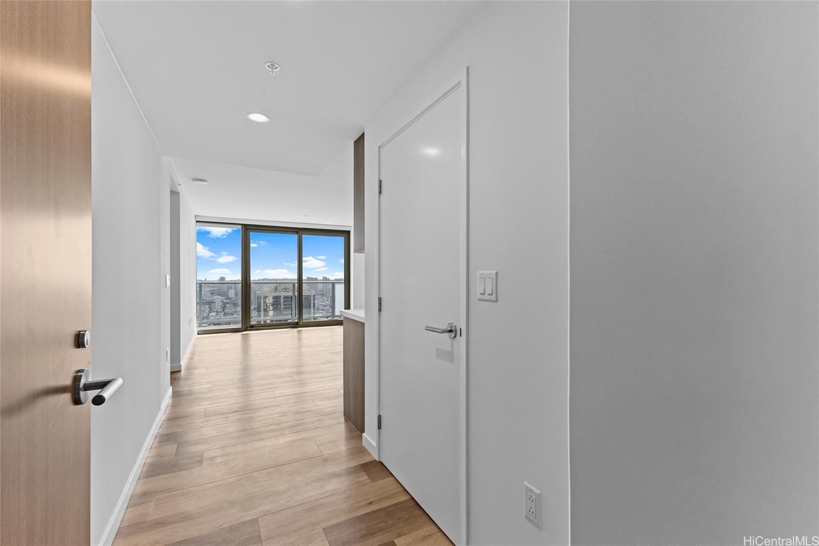 The Park on Keeaumoku condo # 4007, Honolulu, Hawaii - photo 15 of 25