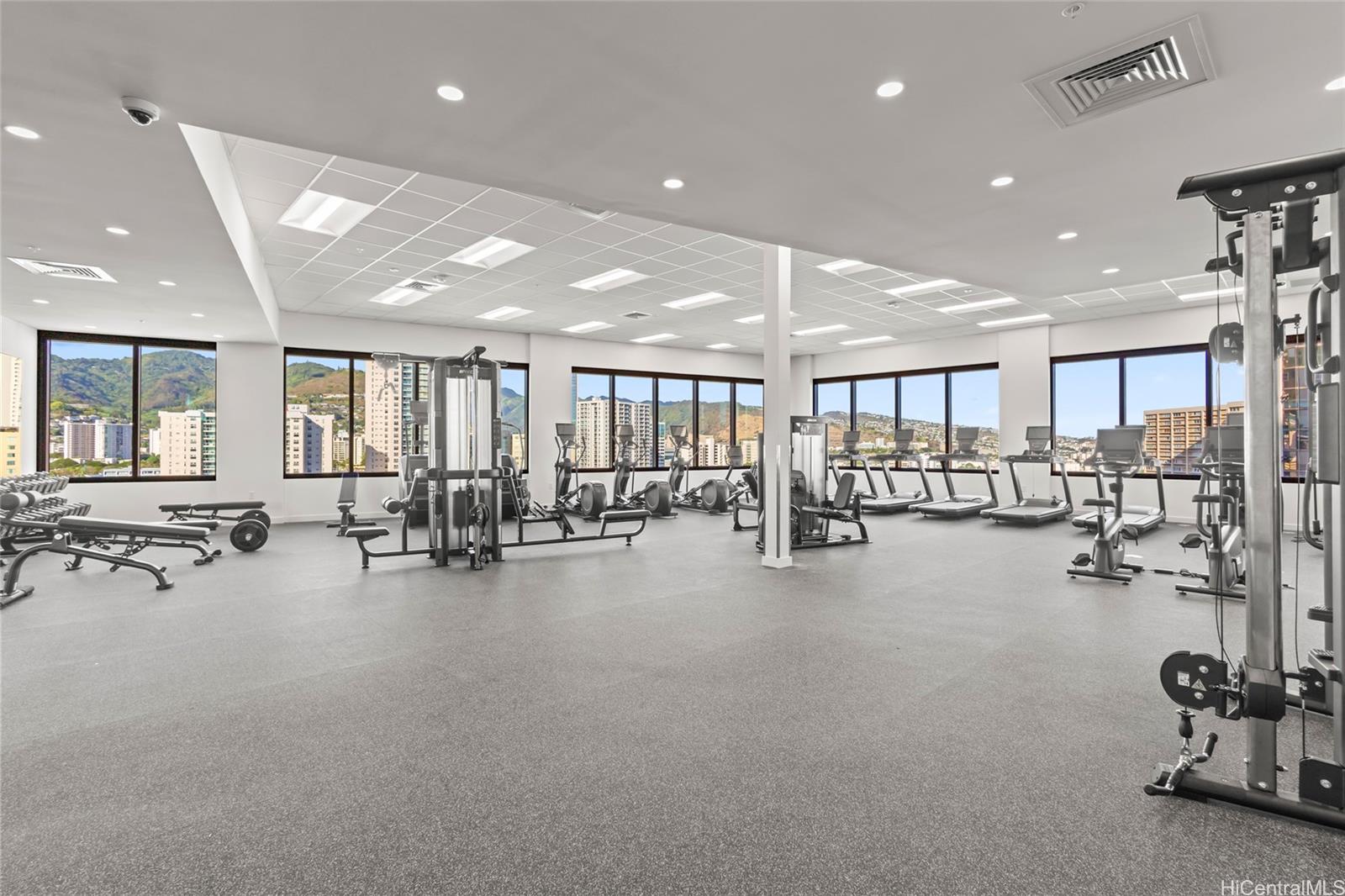 The Park on Keeaumoku condo # 4007, Honolulu, Hawaii - photo 16 of 25