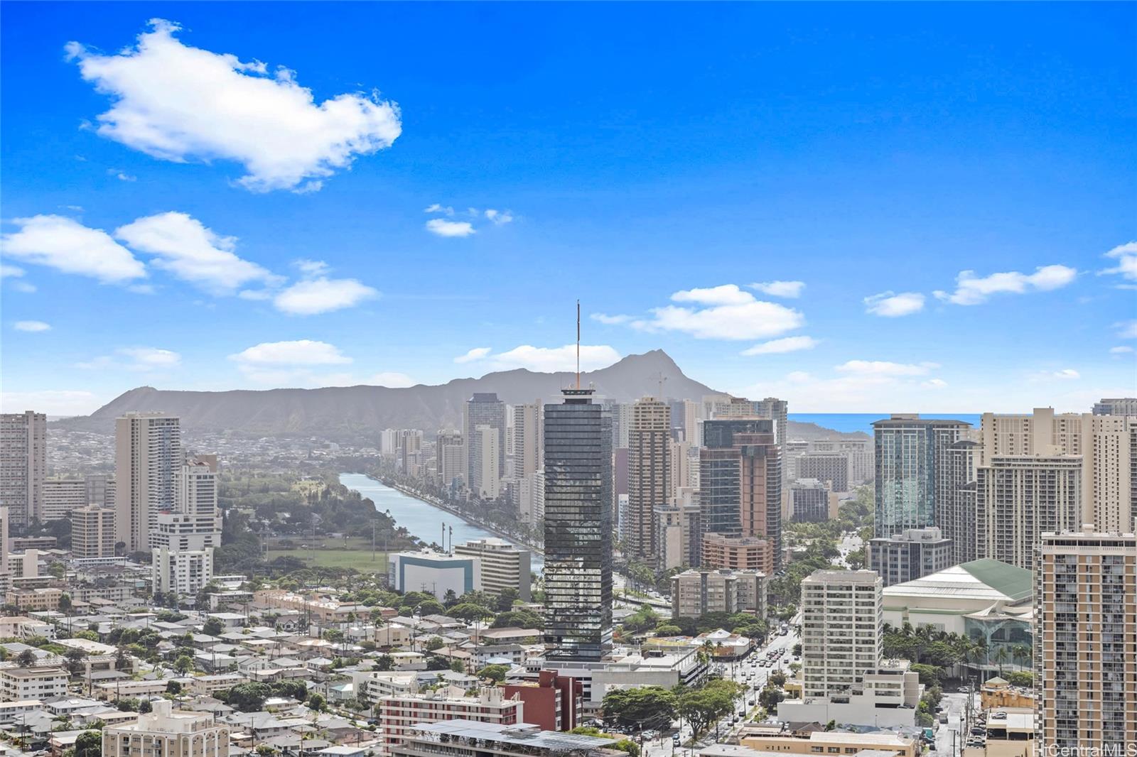 The Park on Keeaumoku condo # 4007, Honolulu, Hawaii - photo 3 of 25