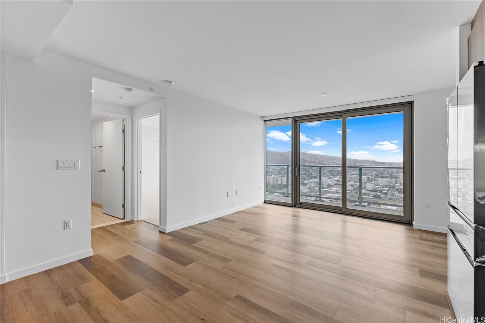 The Park on Keeaumoku condo # 4007, Honolulu, Hawaii - photo 5 of 25