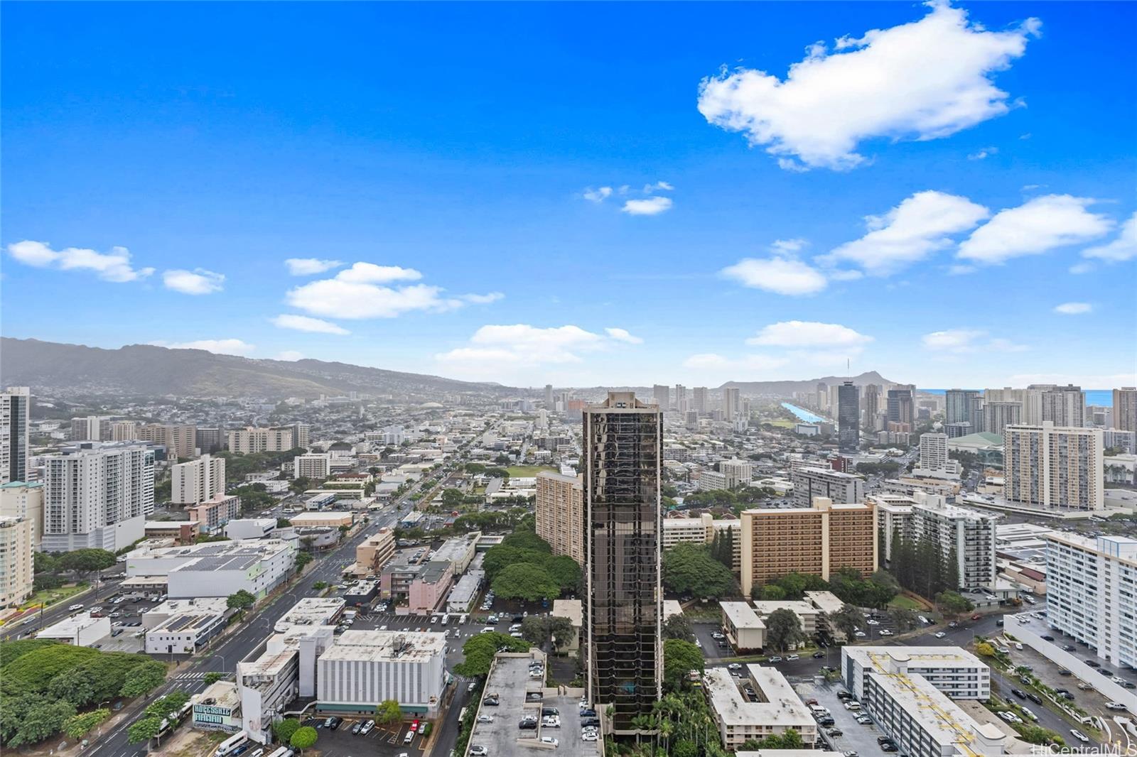 The Park on Keeaumoku condo # 4007, Honolulu, Hawaii - photo 8 of 25