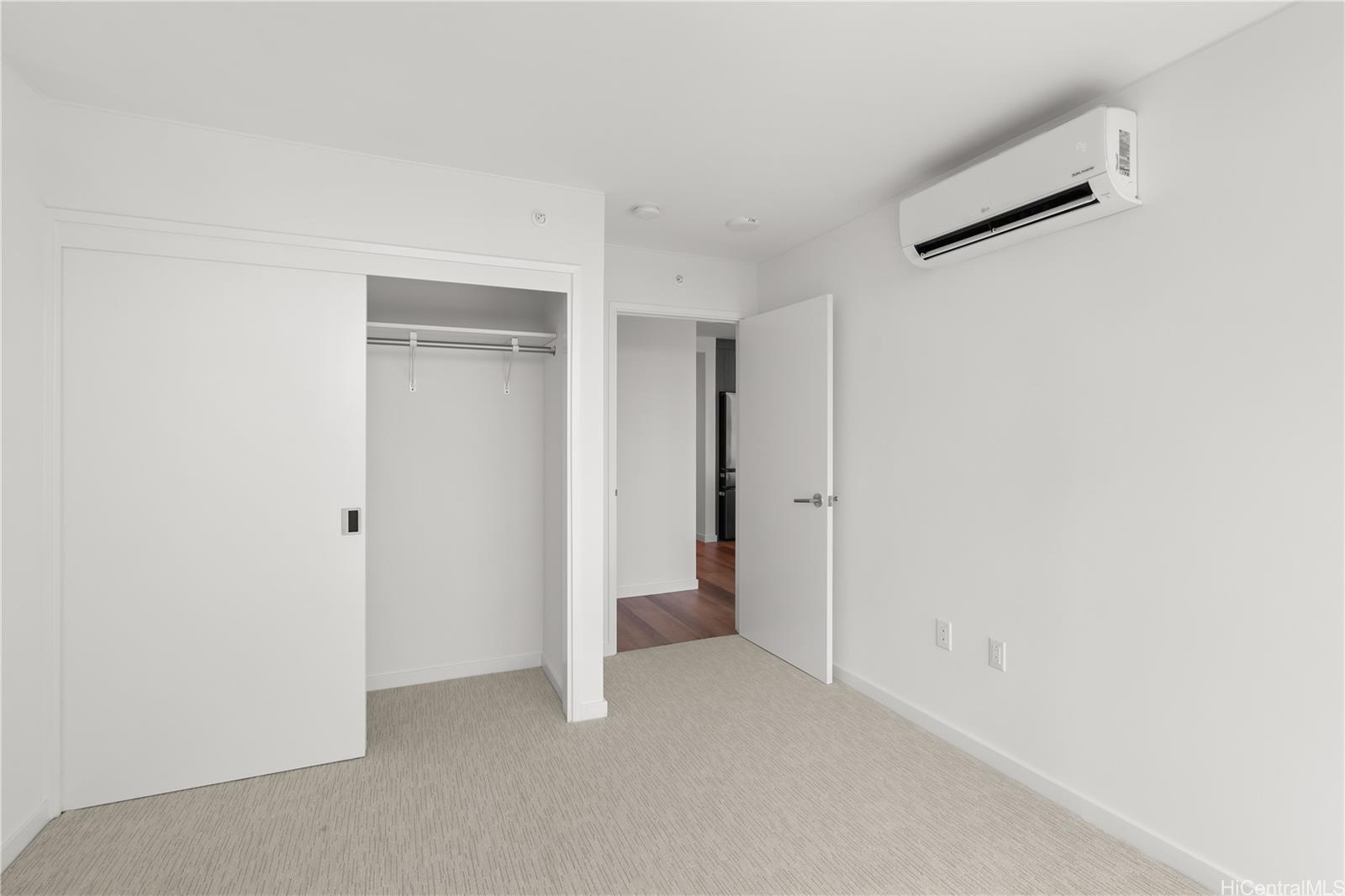 The Park on Keeaumoku condo # 4019, Honolulu, Hawaii - photo 13 of 22