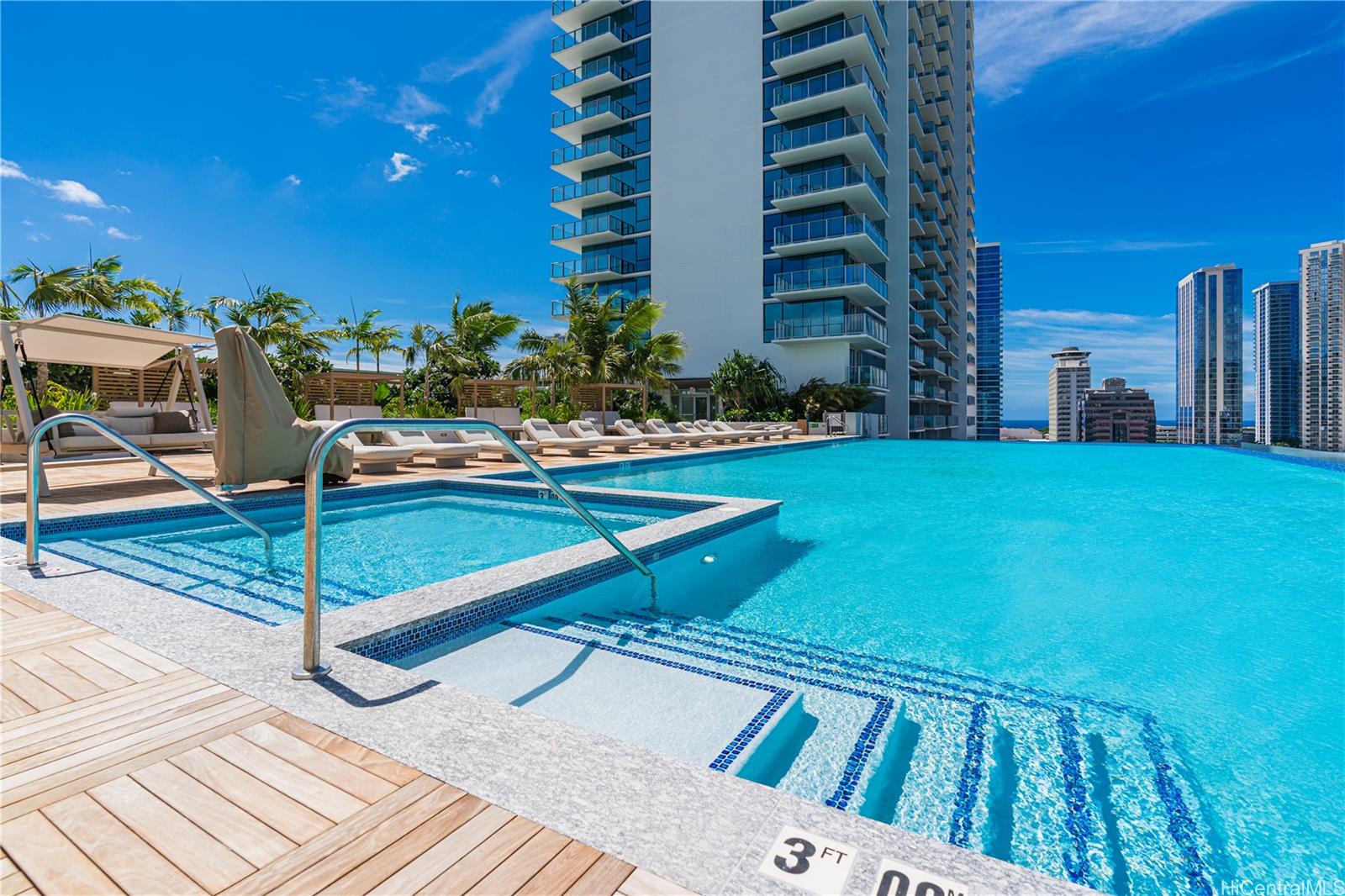 The Park on Keeaumoku condo # 4019, Honolulu, Hawaii - photo 19 of 22