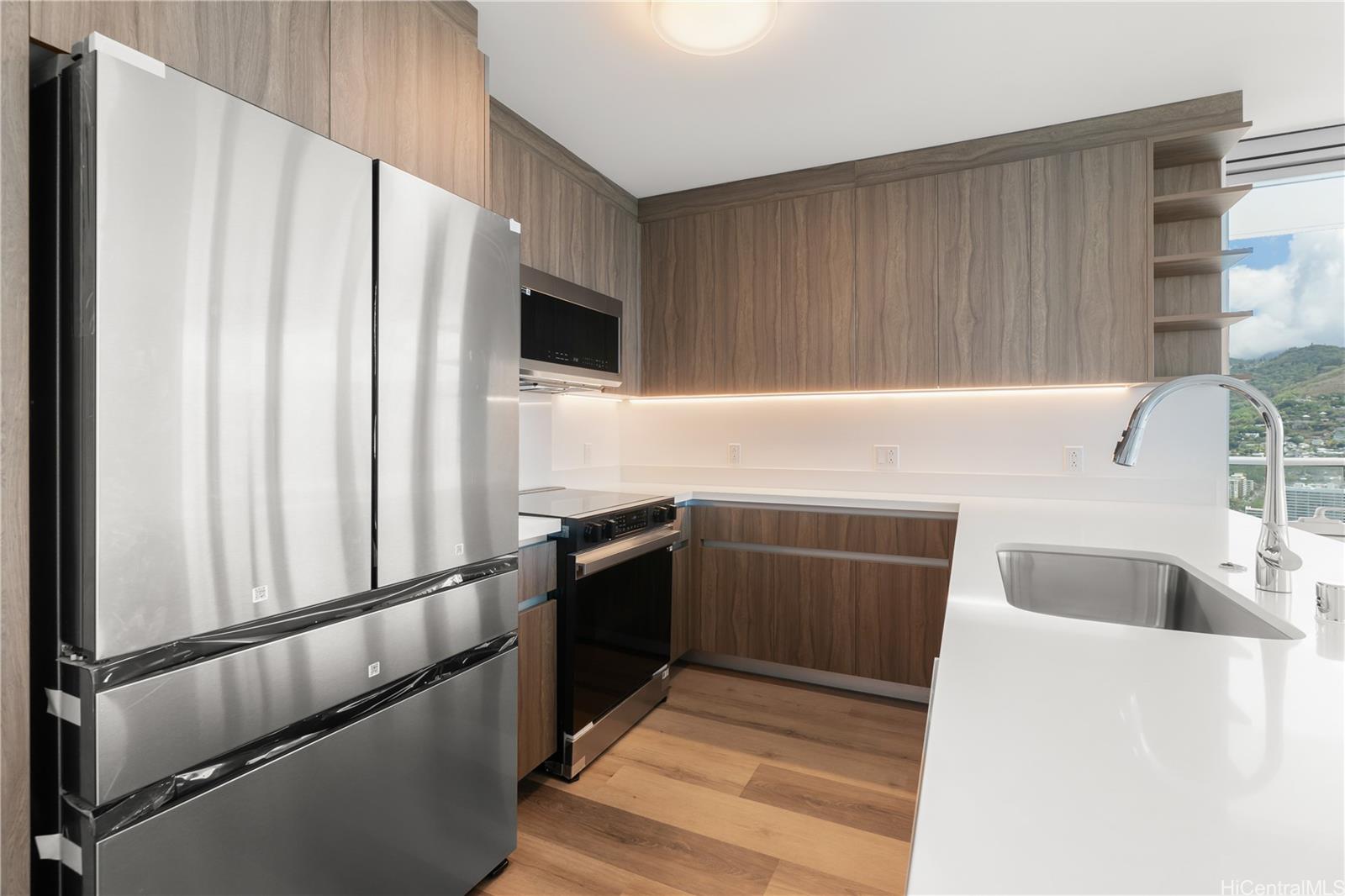 The Park on Keeaumoku condo # 4019, Honolulu, Hawaii - photo 9 of 22