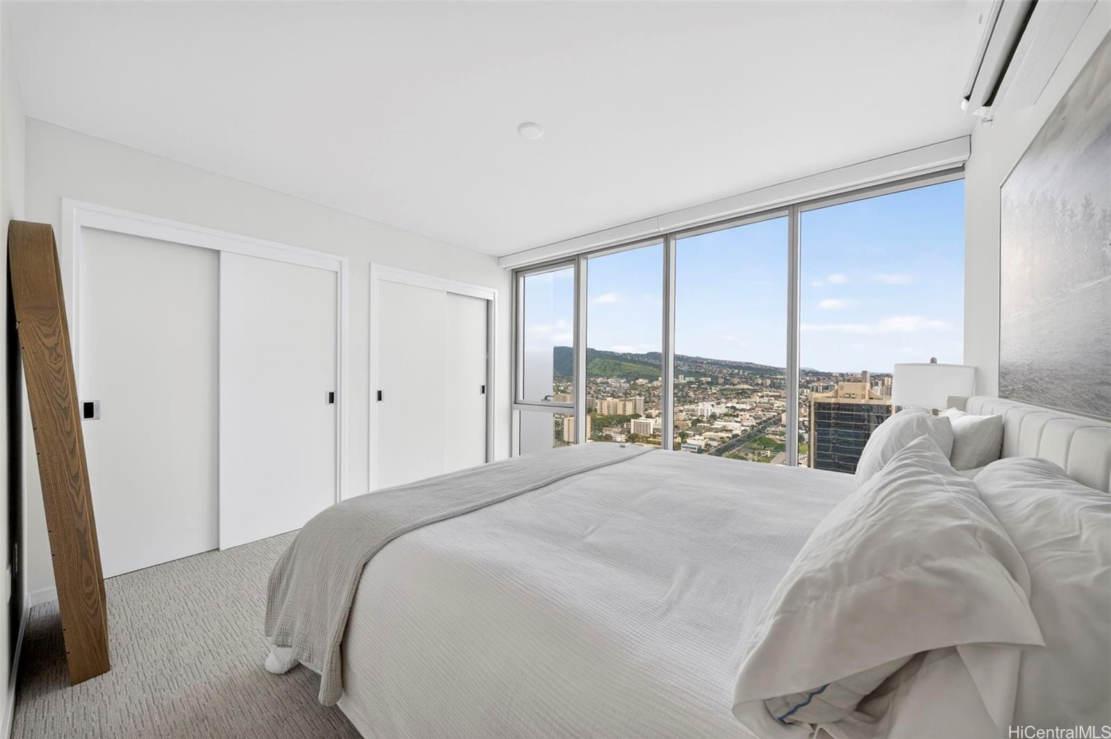 The Park on Keeaumoku condo # 4101, Honolulu, Hawaii - photo 8 of 24