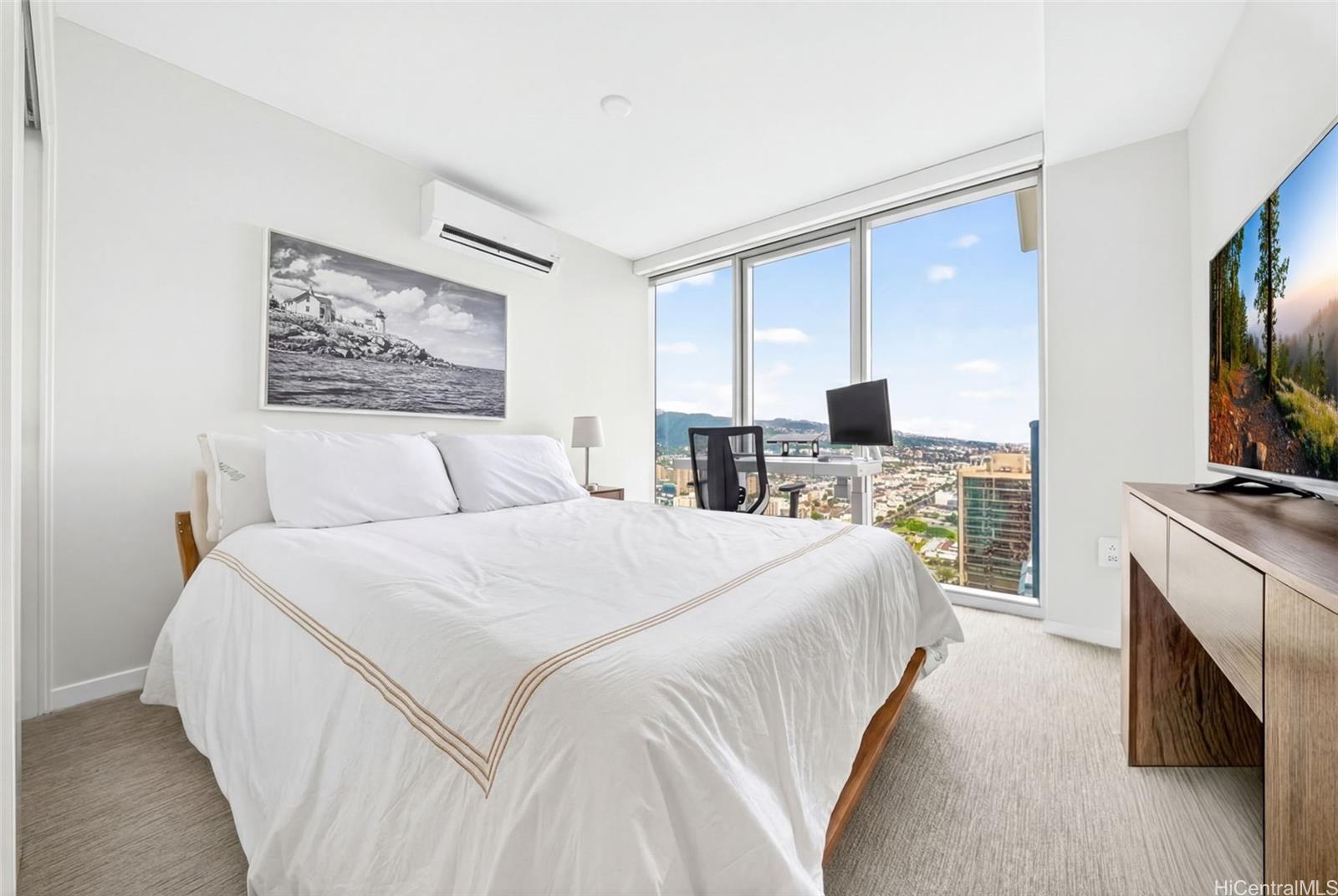 The Park on Keeaumoku condo # 4101, Honolulu, Hawaii - photo 10 of 24