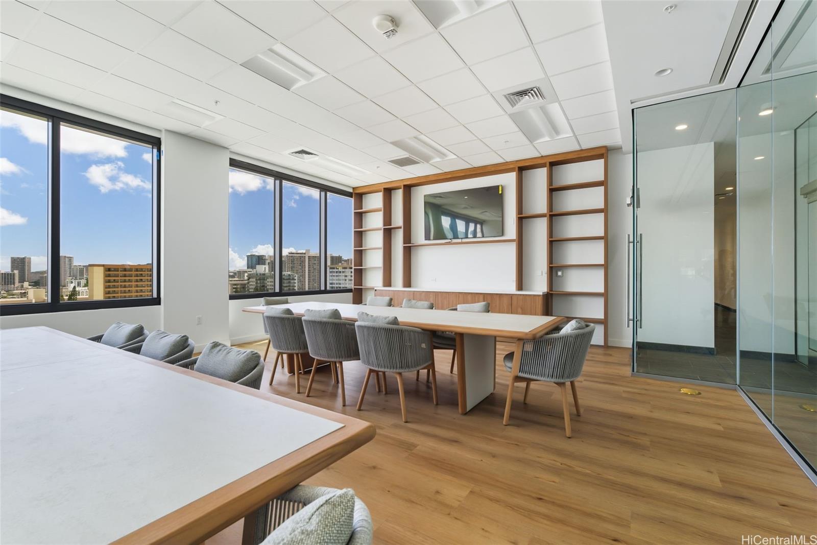 1515 Liona St Honolulu - Rental - photo 23 of 25