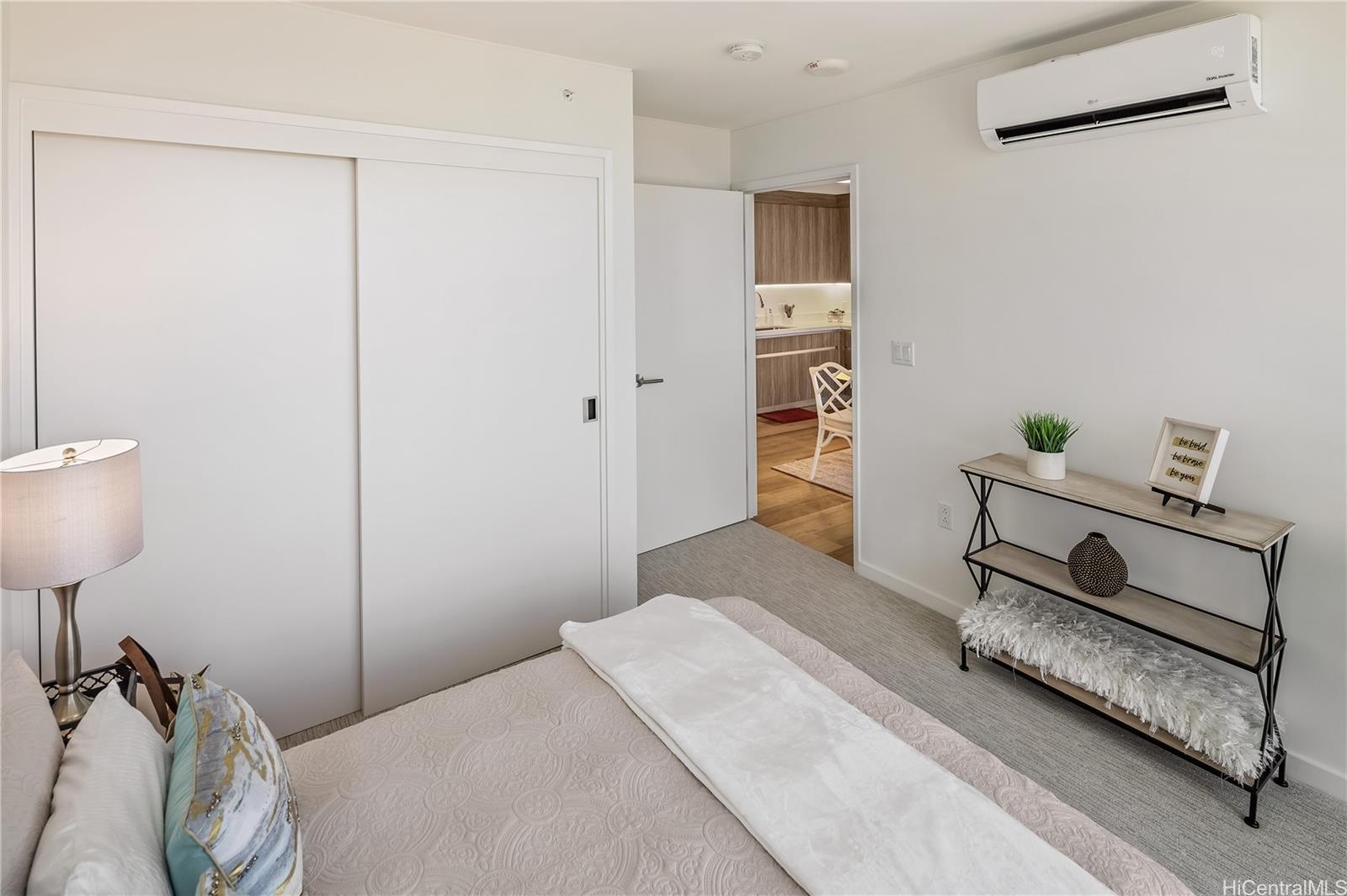 The Park on Keeaumoku condo # 4103, Honolulu, Hawaii - photo 15 of 25