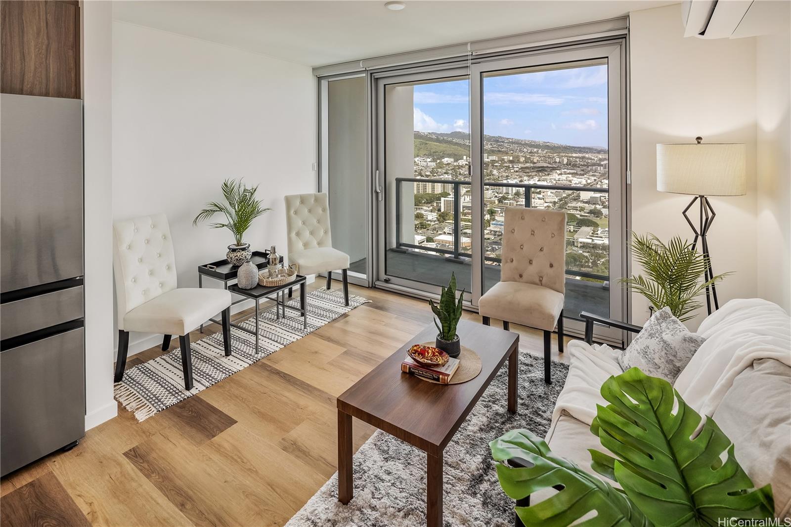 The Park on Keeaumoku condo # 4103, Honolulu, Hawaii - photo 4 of 25