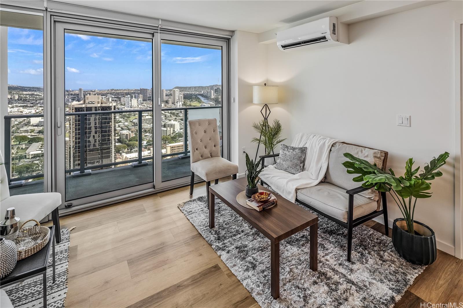 The Park on Keeaumoku condo # 4103, Honolulu, Hawaii - photo 6 of 25