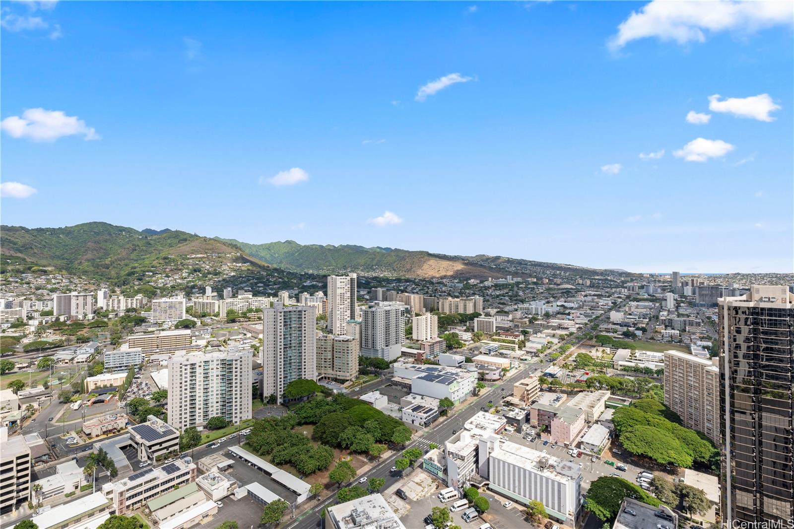 The Park on Keeaumoku condo # 4107, Honolulu, Hawaii - photo 7 of 18