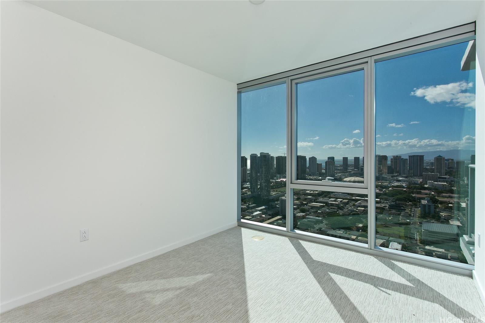 1515 Liona Street Honolulu - Rental - photo 6 of 25