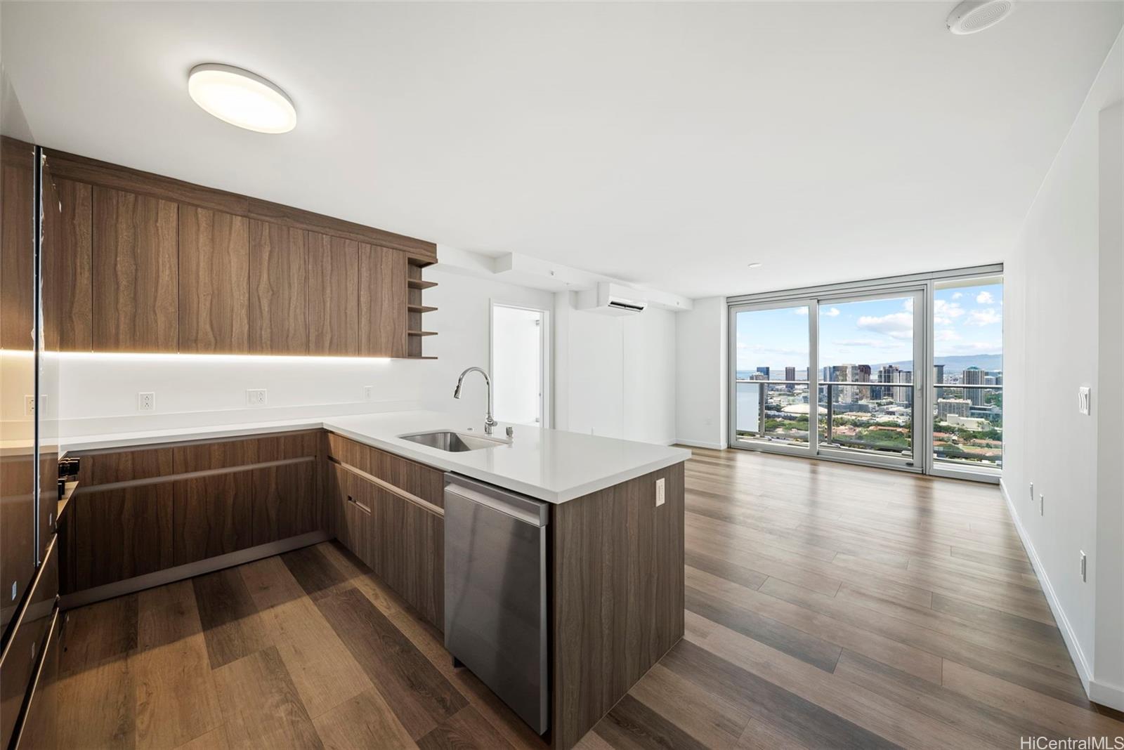 The Park on Keeaumoku condo # 4116, Honolulu, Hawaii - photo 10 of 18