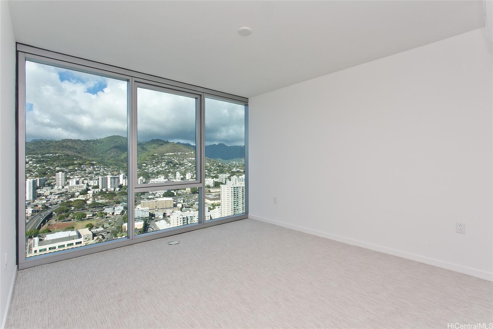 1515 Liona Street Honolulu - Rental - photo 11 of 24