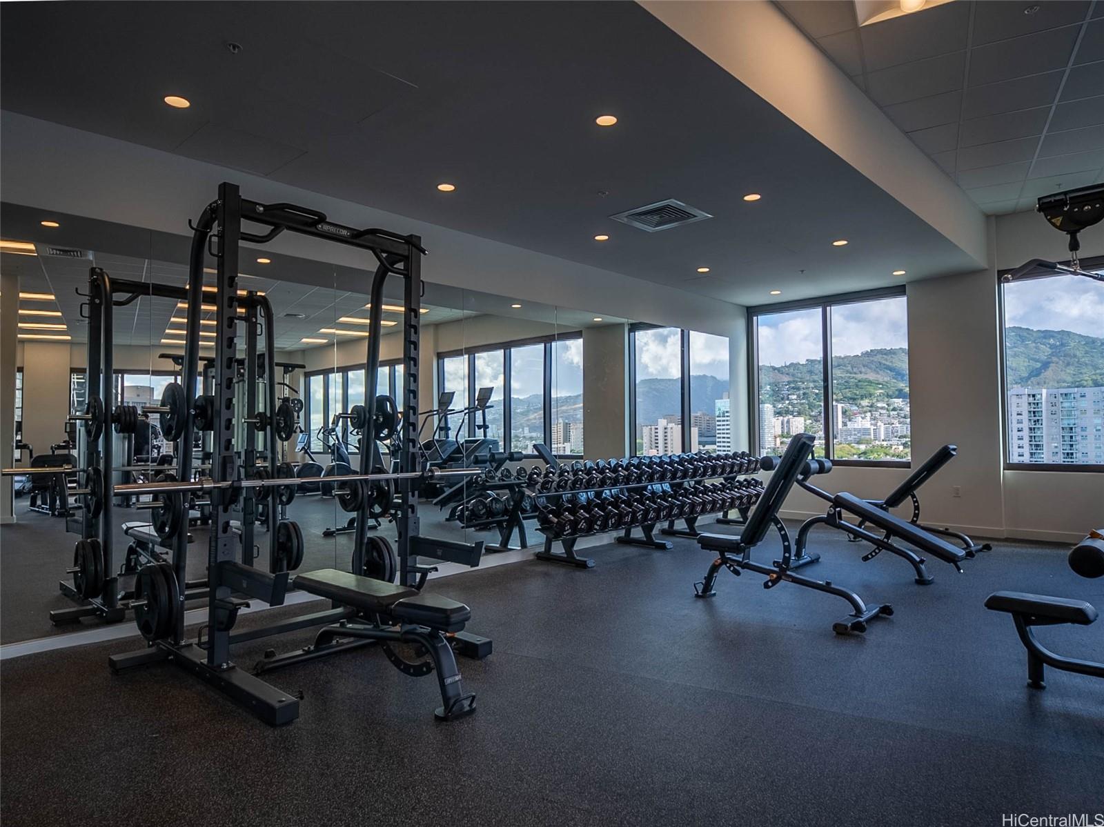 1515 Liona Street Honolulu - Rental - photo 19 of 25