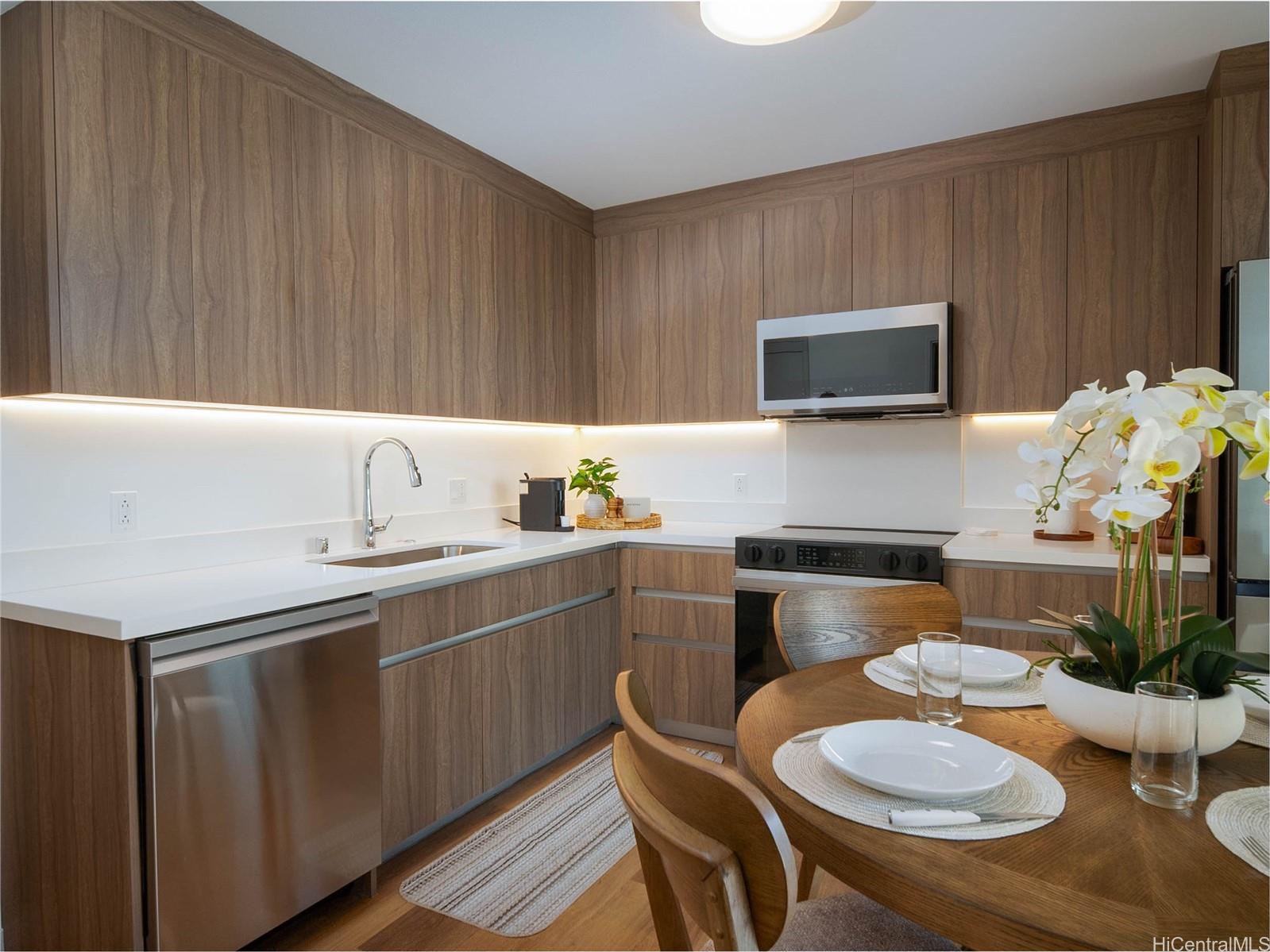 1515 Liona Street Honolulu - Rental - photo 3 of 25