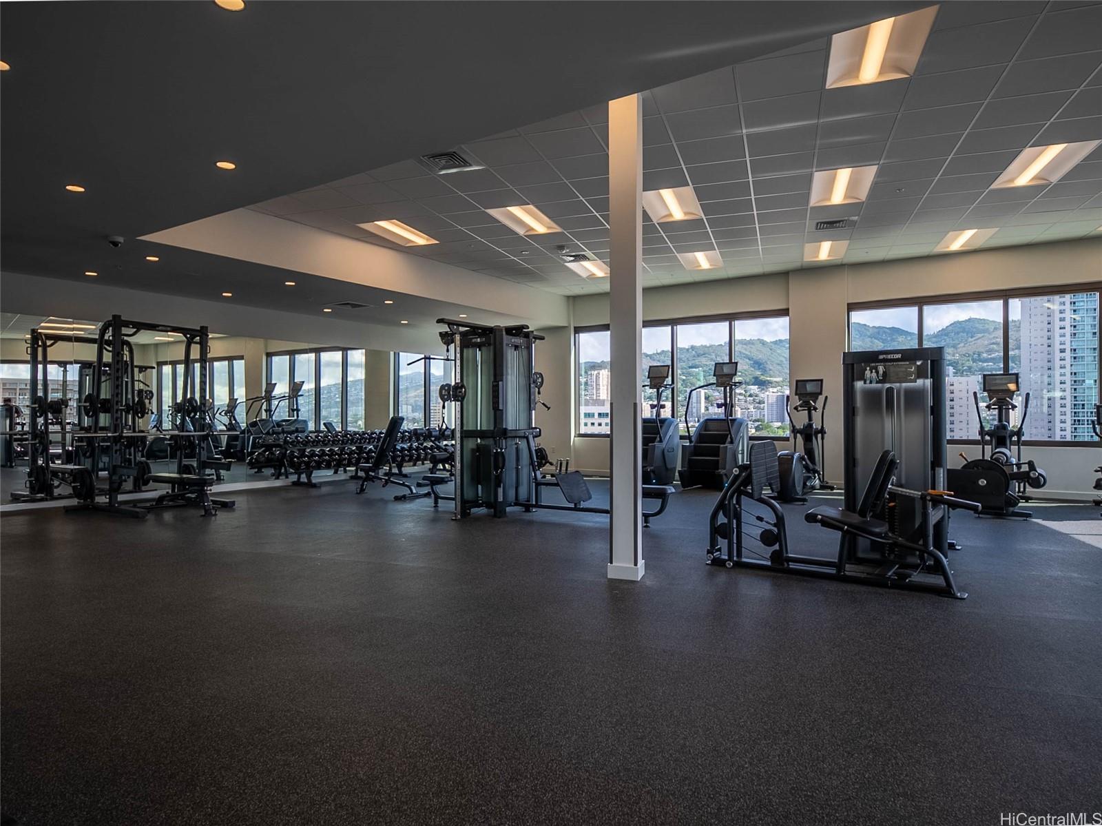 1515 Liona Street Honolulu - Rental - photo 21 of 25