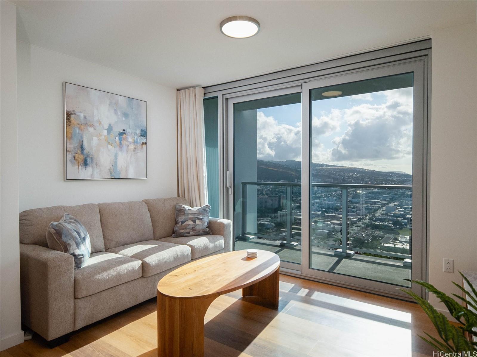 1515 Liona Street Honolulu - Rental - photo 4 of 25