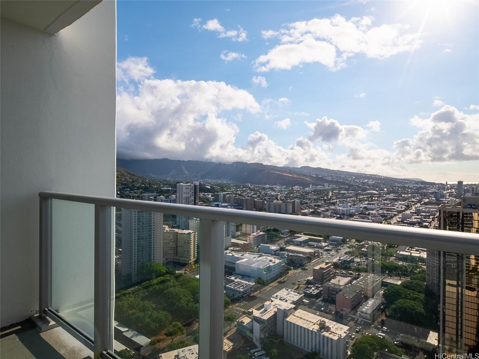 1515 Liona Street Honolulu - Rental - photo 8 of 25