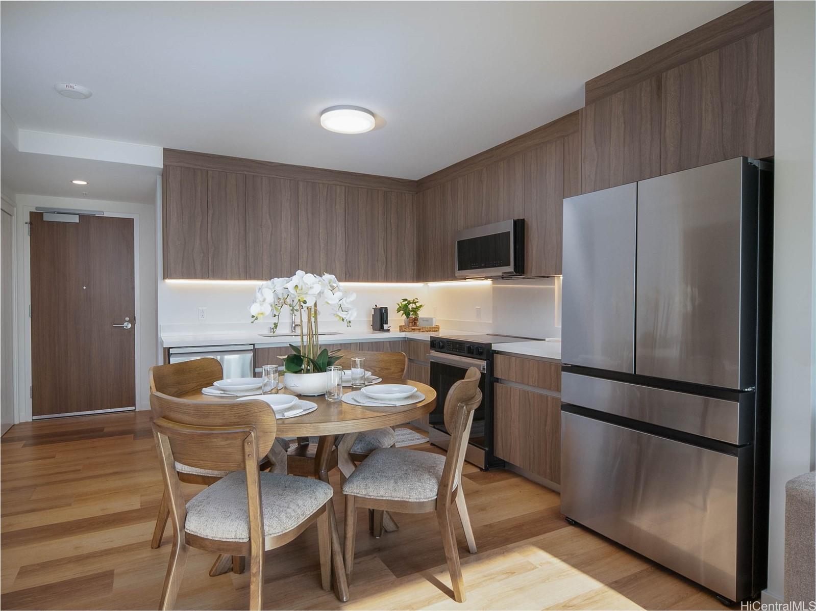 1515 Liona St Honolulu - Rental - photo 3 of 25