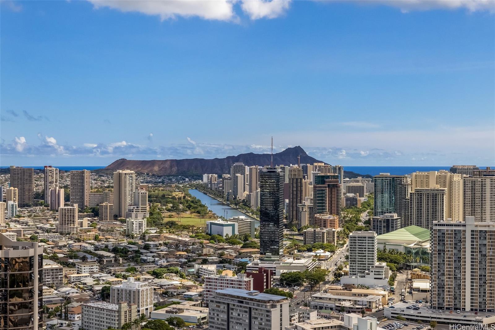 The Park on Keeaumoku condo # 4407, Honolulu, Hawaii - photo 2 of 23