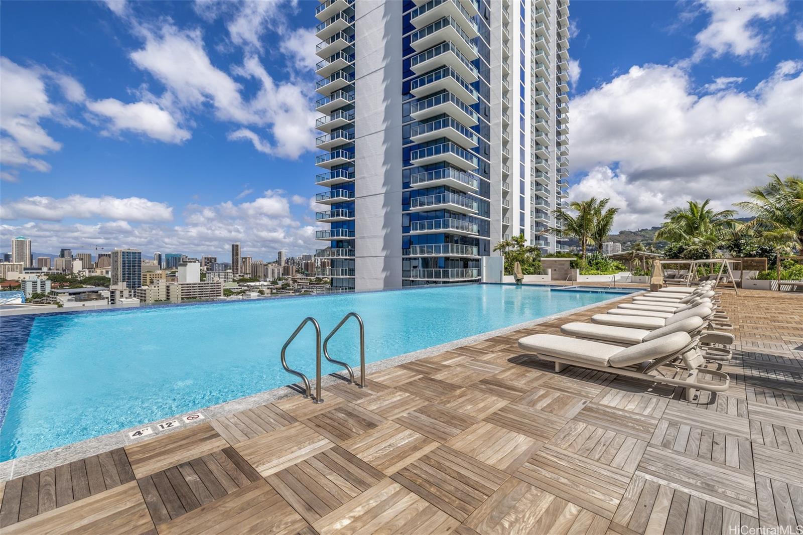 The Park on Keeaumoku condo # 4407, Honolulu, Hawaii - photo 17 of 23