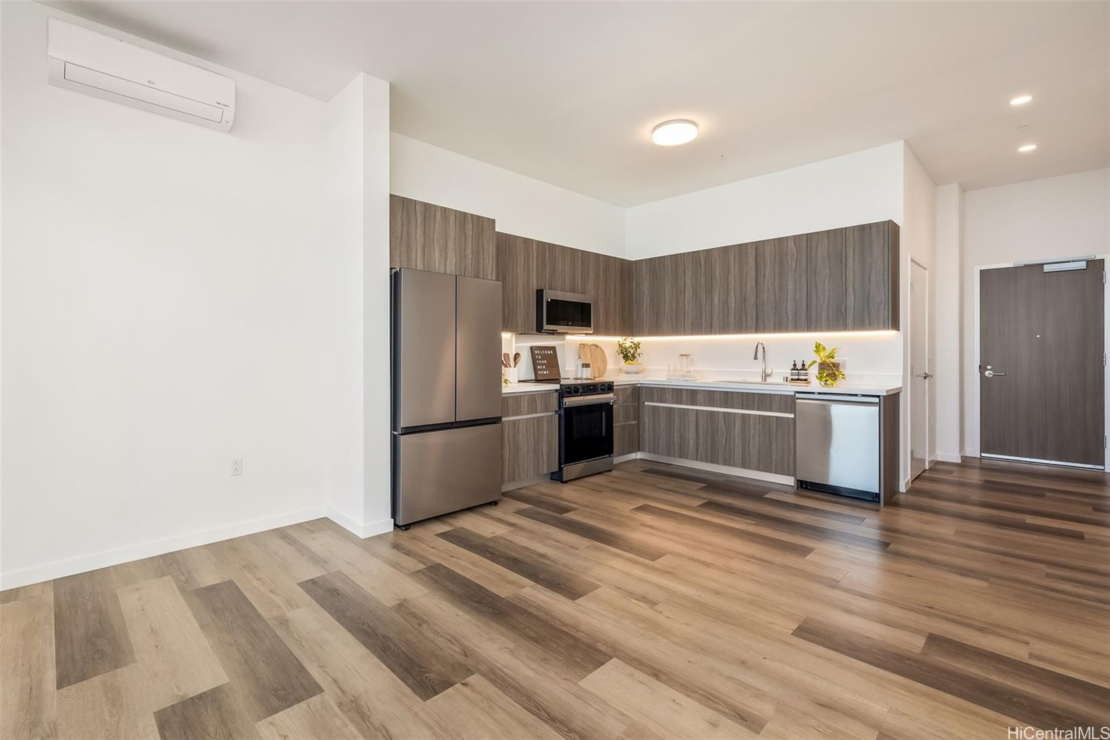 The Park on Keeaumoku condo # 4407, Honolulu, Hawaii - photo 5 of 23