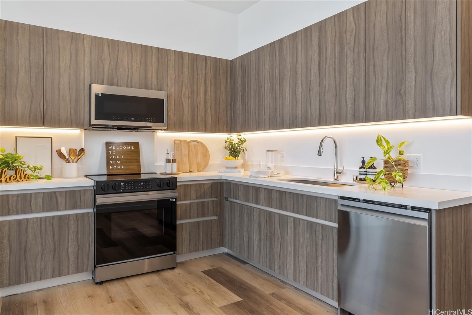 The Park on Keeaumoku condo # 4407, Honolulu, Hawaii - photo 7 of 23