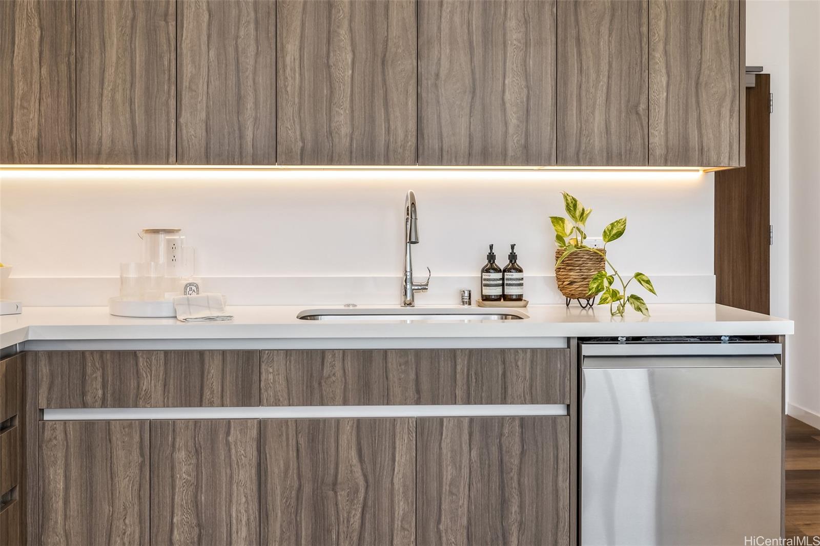 The Park on Keeaumoku condo # 4407, Honolulu, Hawaii - photo 10 of 23