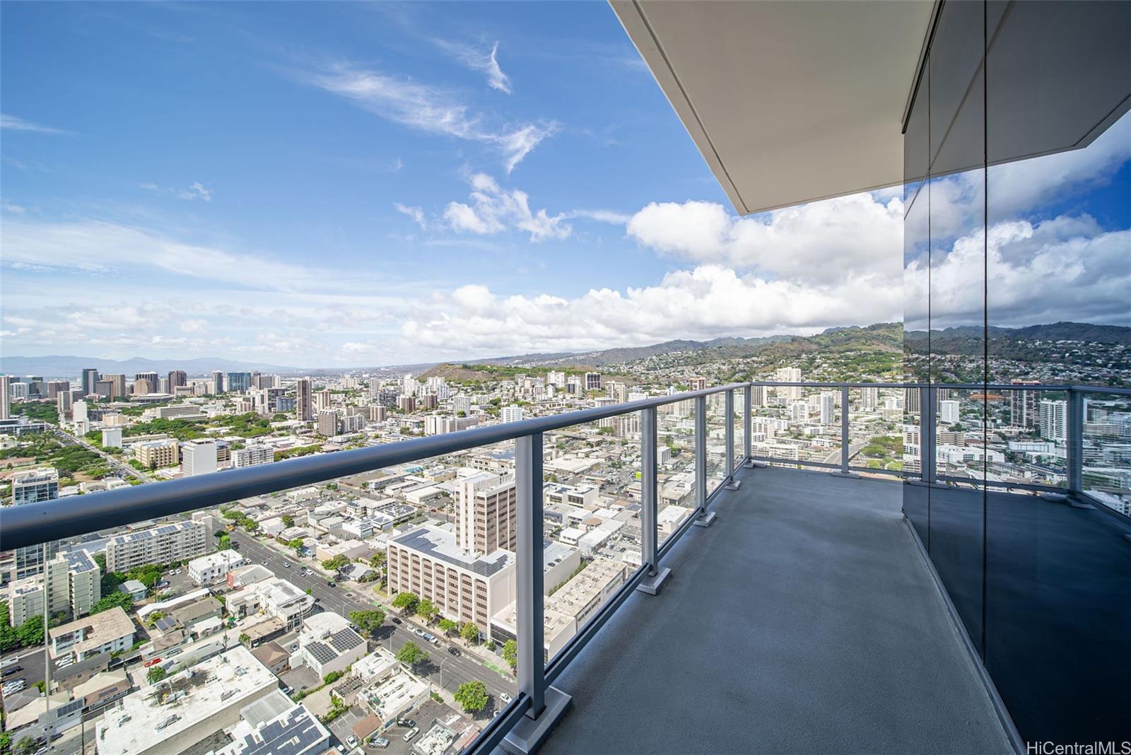 1515 Liona Street Honolulu - Rental - photo 17 of 25