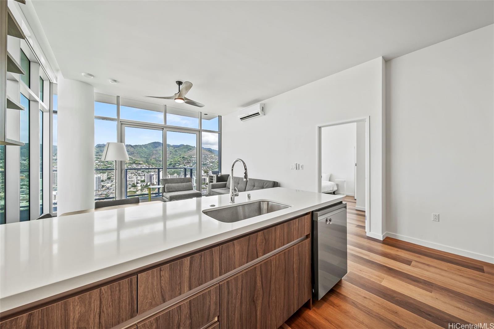 1515 Liona Street Honolulu - Rental - photo 3 of 25