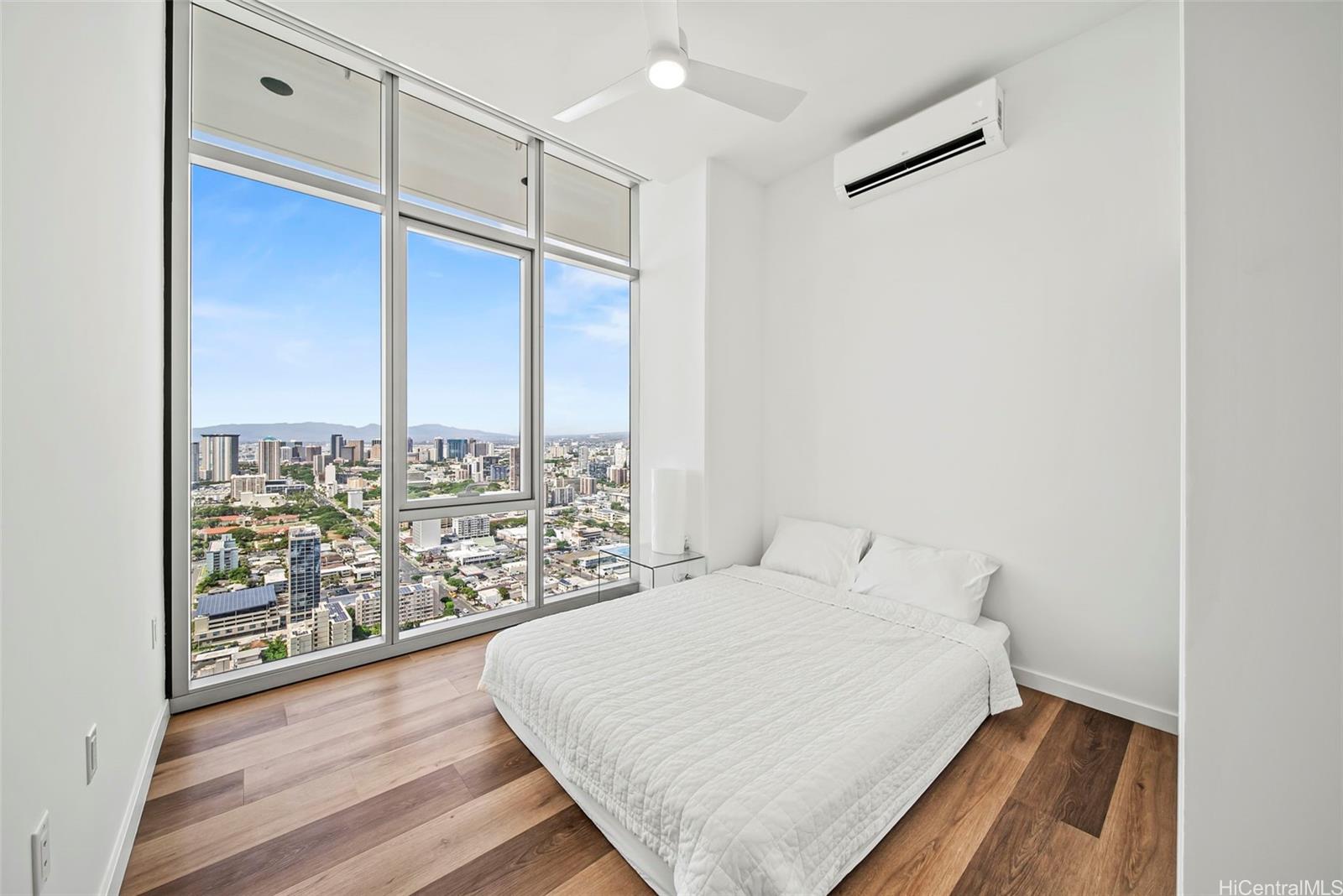 1515 Liona Street Honolulu - Rental - photo 5 of 25