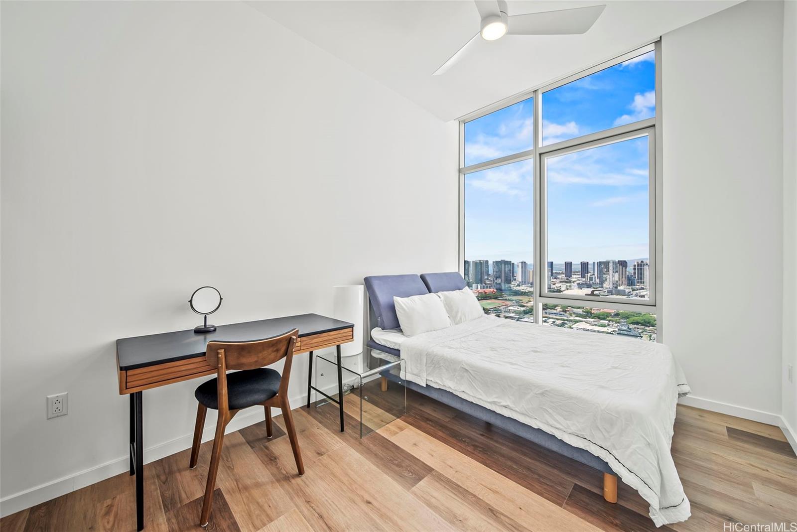 1515 Liona Street Honolulu - Rental - photo 8 of 25