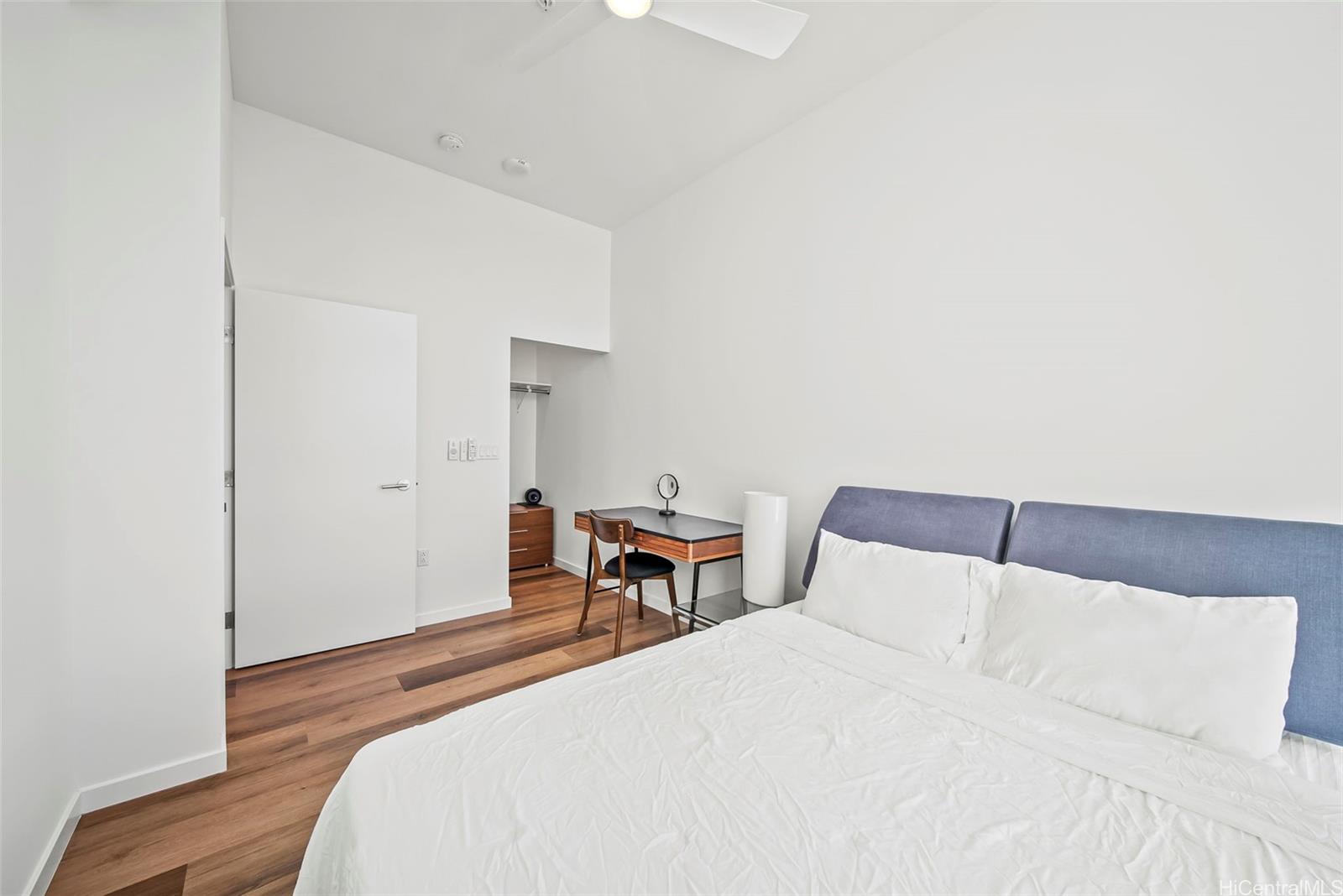 1515 Liona Street Honolulu - Rental - photo 9 of 25