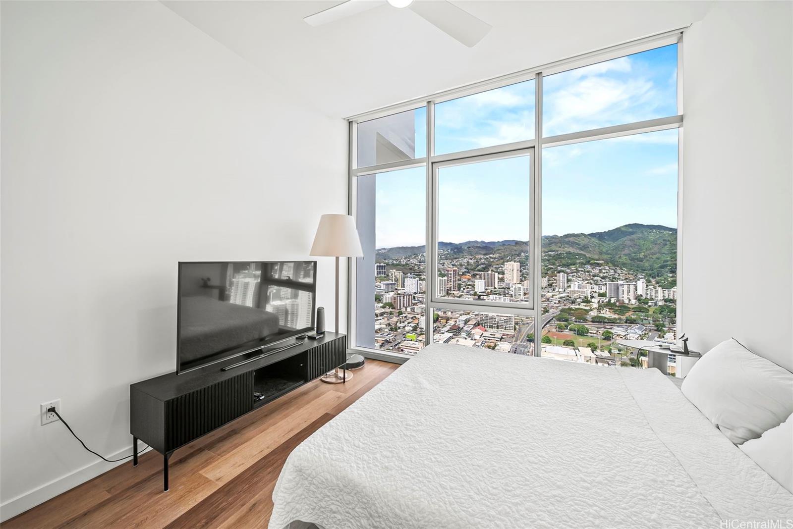 1515 Liona St Honolulu - Rental - photo 11 of 25