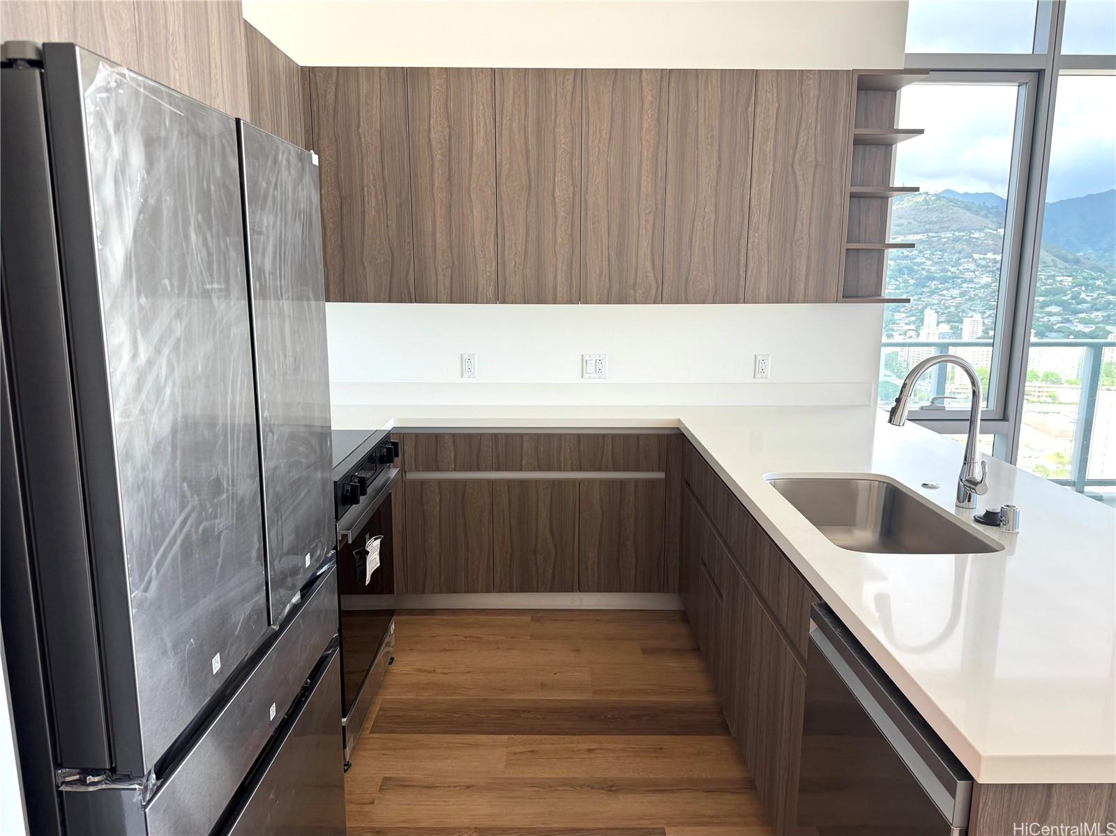 The Park on Keeaumoku condo # 4419, Honolulu, Hawaii - photo 3 of 24