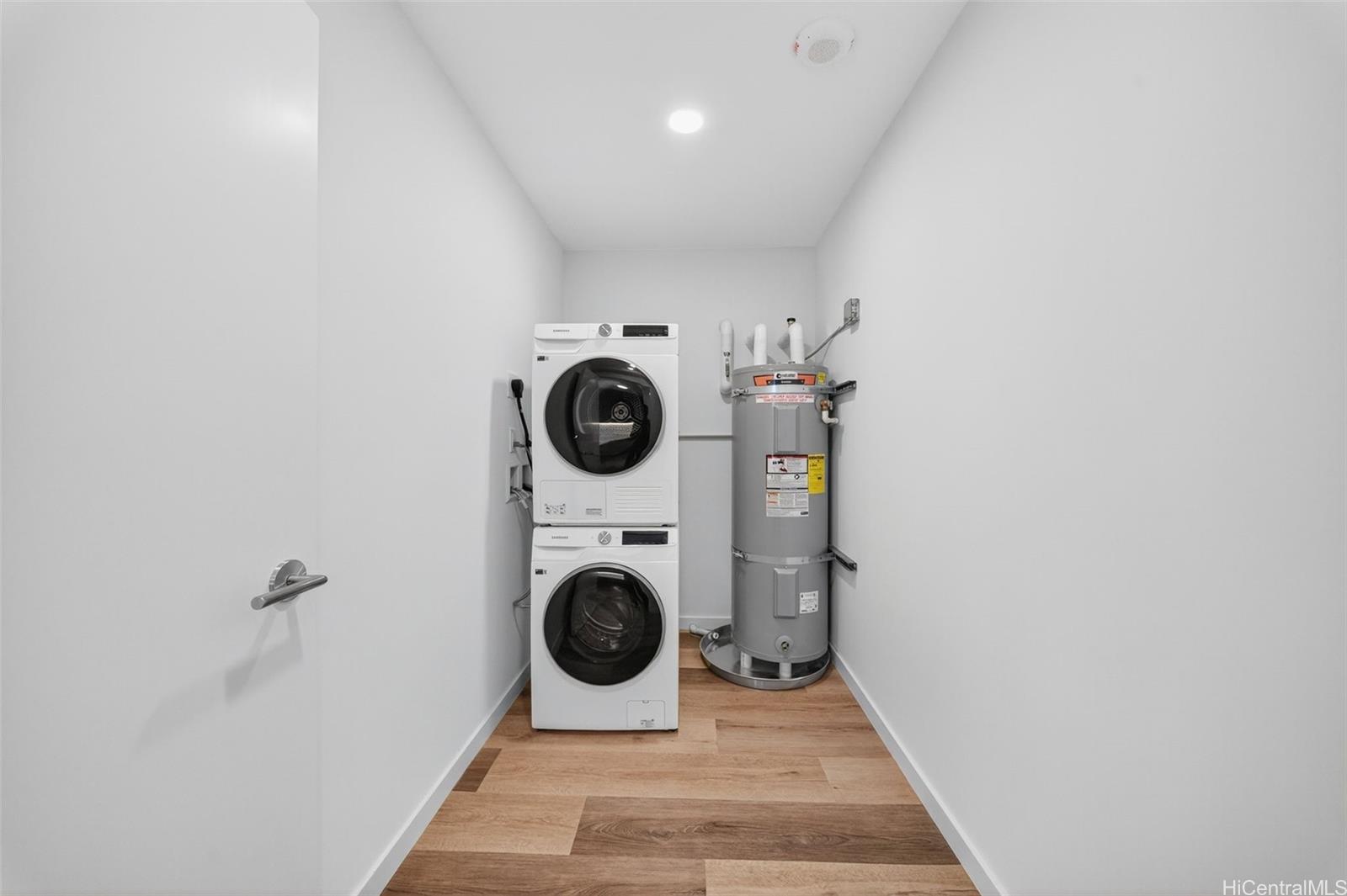 1515 Liona Street Honolulu - Rental - photo 8 of 25