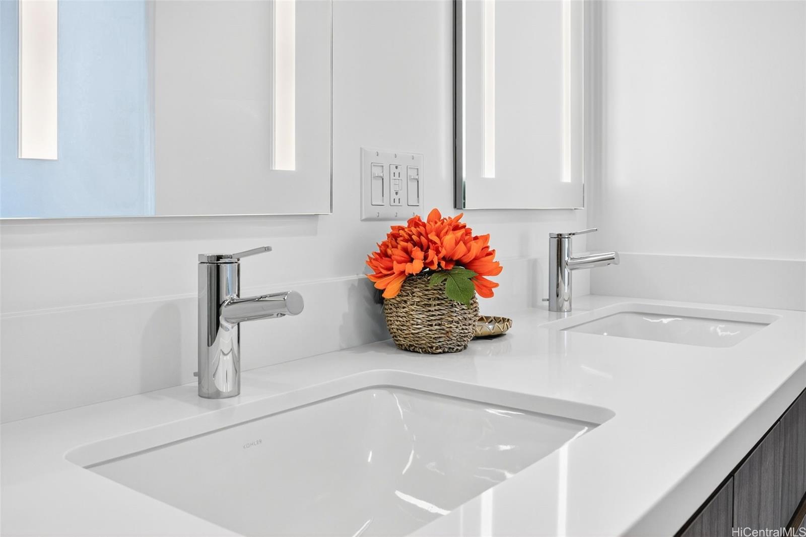 1515 Liona Street Honolulu - Rental - photo 10 of 25