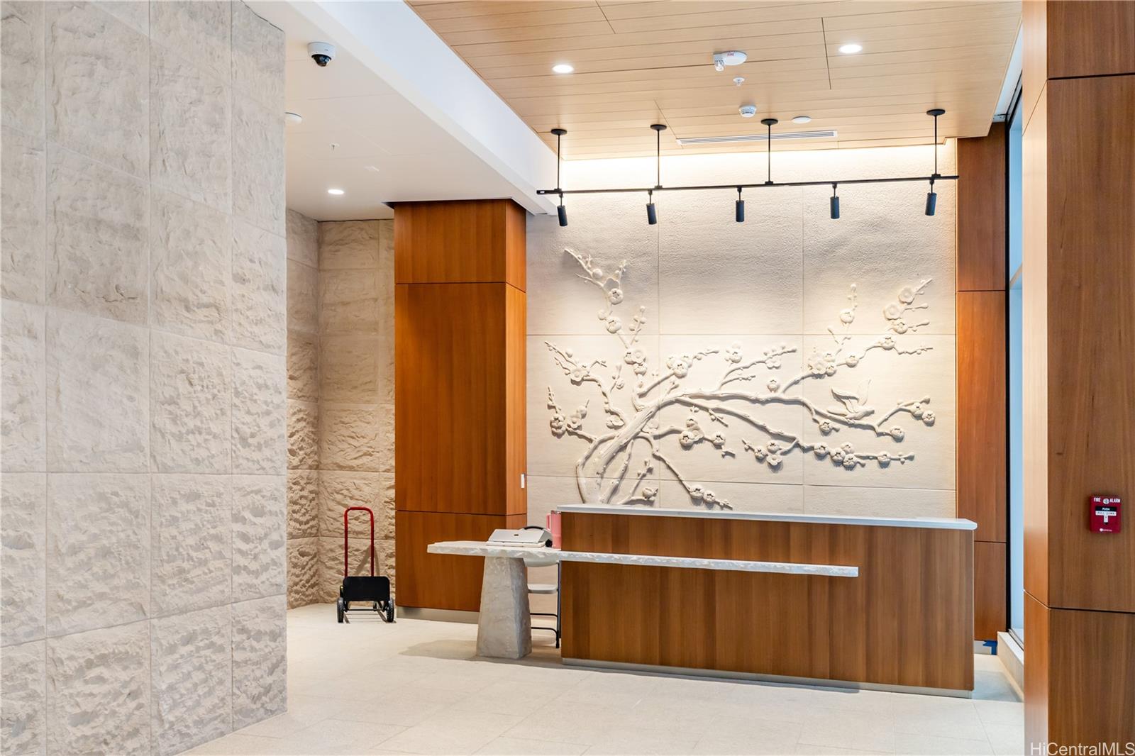 The Park on Keeaumoku condo # 708, Honolulu, Hawaii - photo 12 of 24