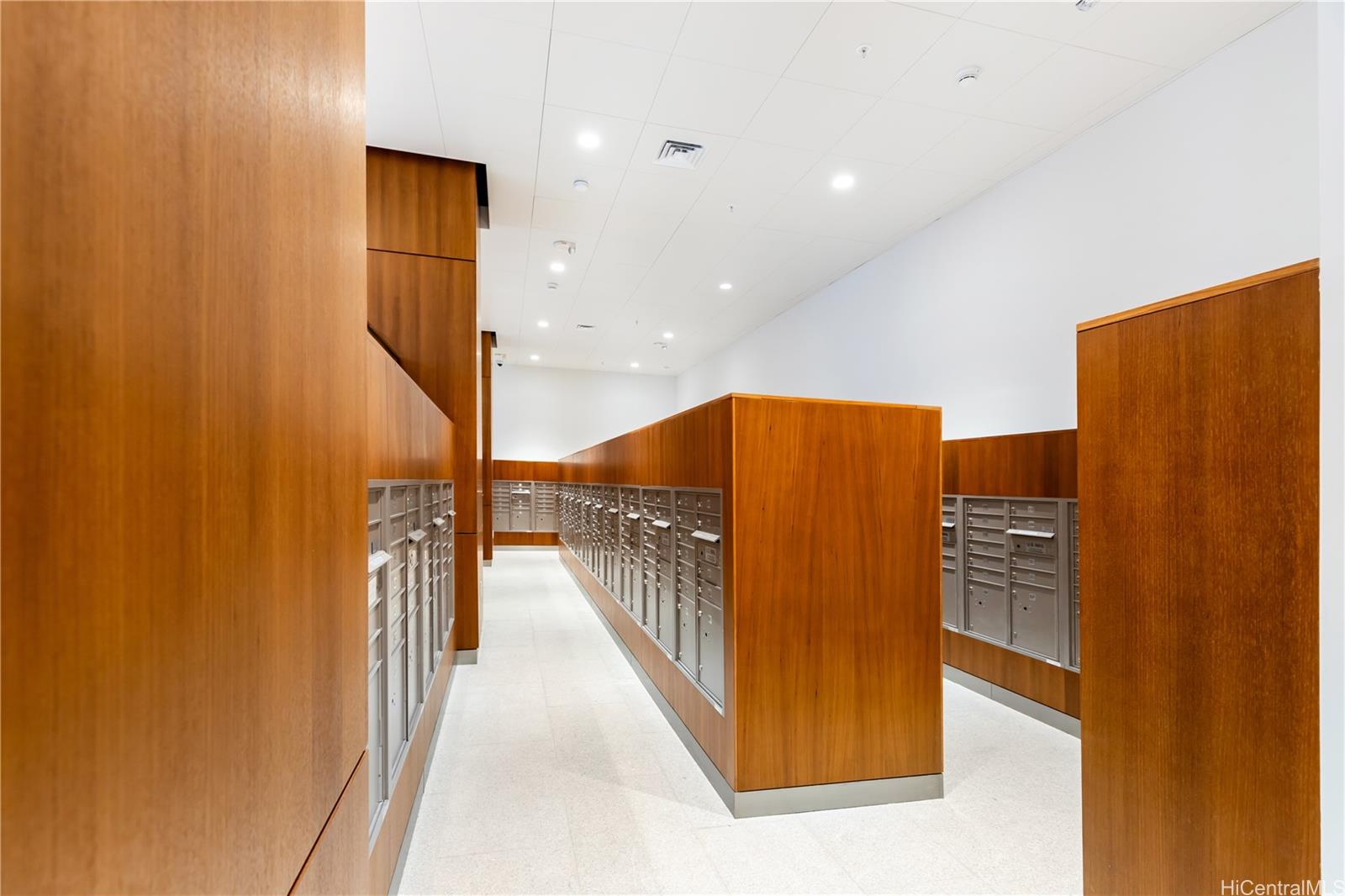 The Park on Keeaumoku condo # 708, Honolulu, Hawaii - photo 13 of 24