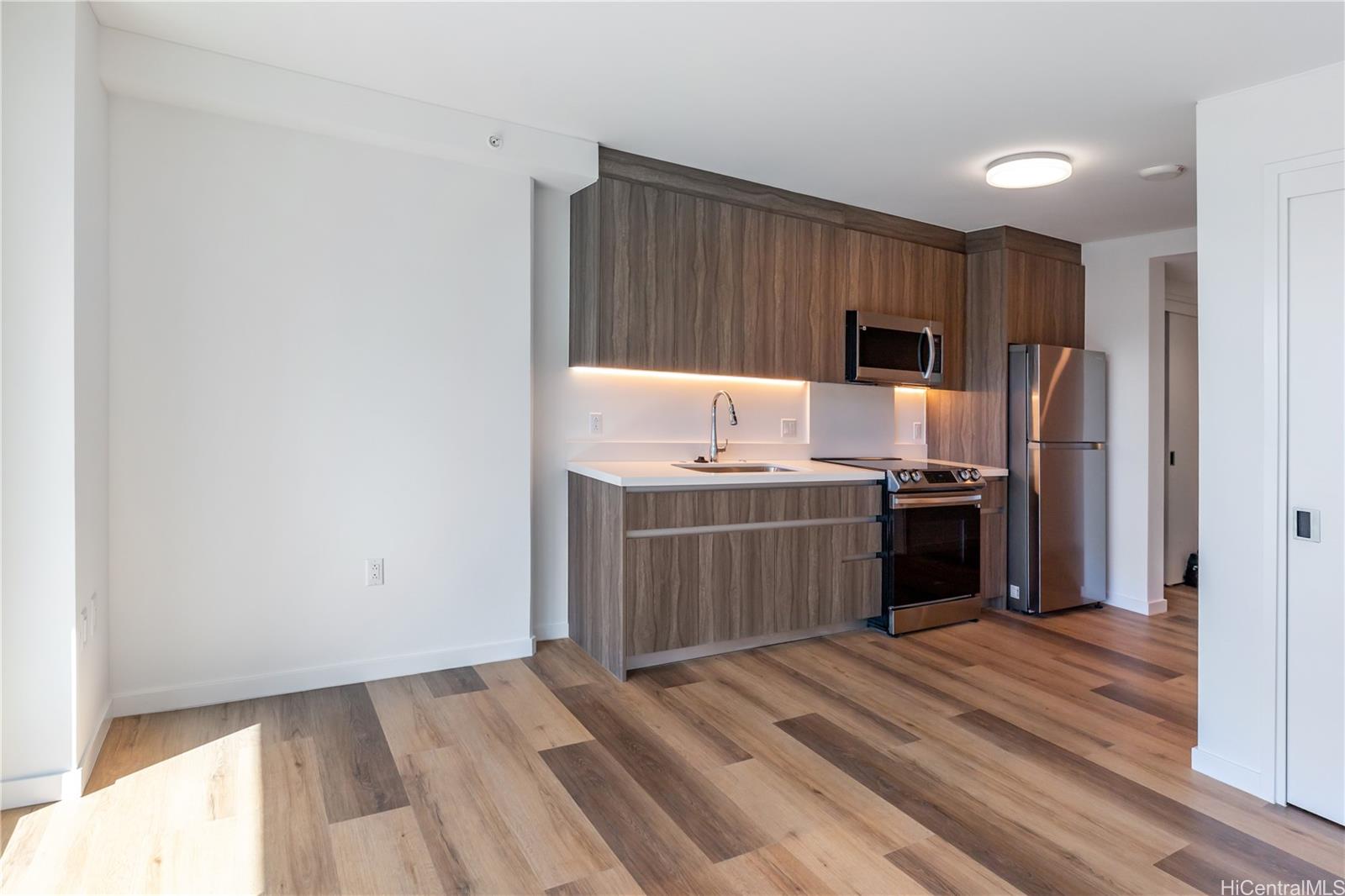 The Park on Keeaumoku condo # 708, Honolulu, Hawaii - photo 4 of 20